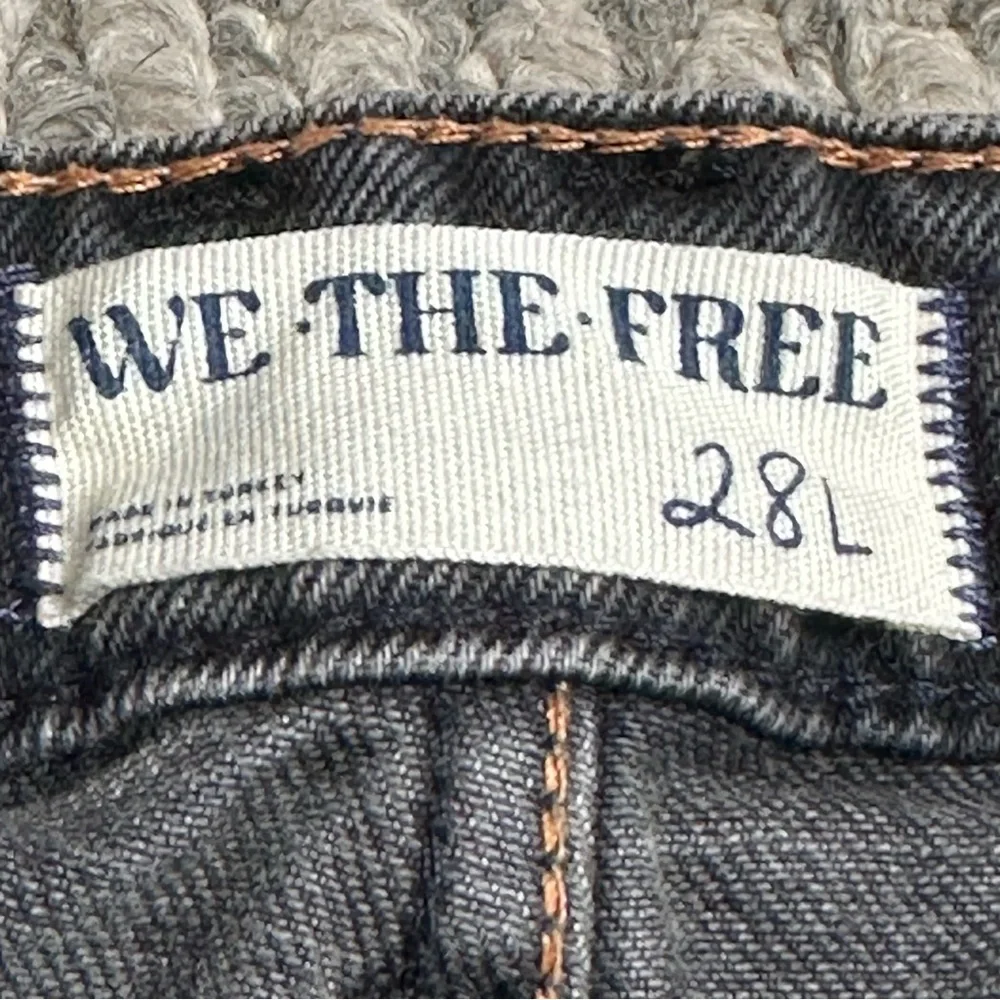 Free People We The Free Deep Trance Dropped Boyfriend Jeans in Hypnosis - Picture 5 of 9